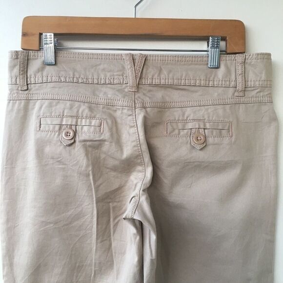 Maurices Size 3/4 Reg Tan Low Rise Flared Pants - Picture 3 of 4